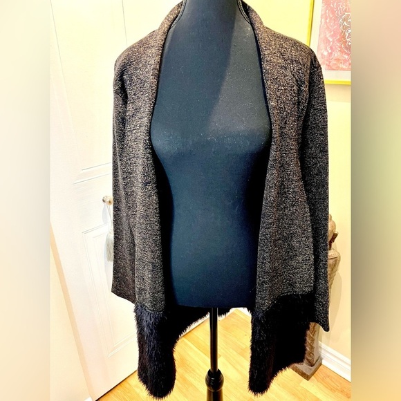 🆕Alfani Prima  Luxe metallic gold/black knit w/faux fur btm panel cardigan ✨ - Picture 11 of 13